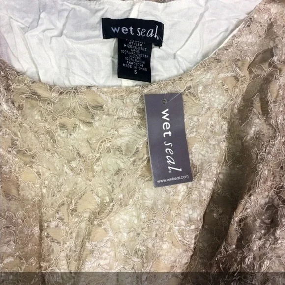 NWT Small Cream Long Sleeve Lace Dress - Picture 3 of 3